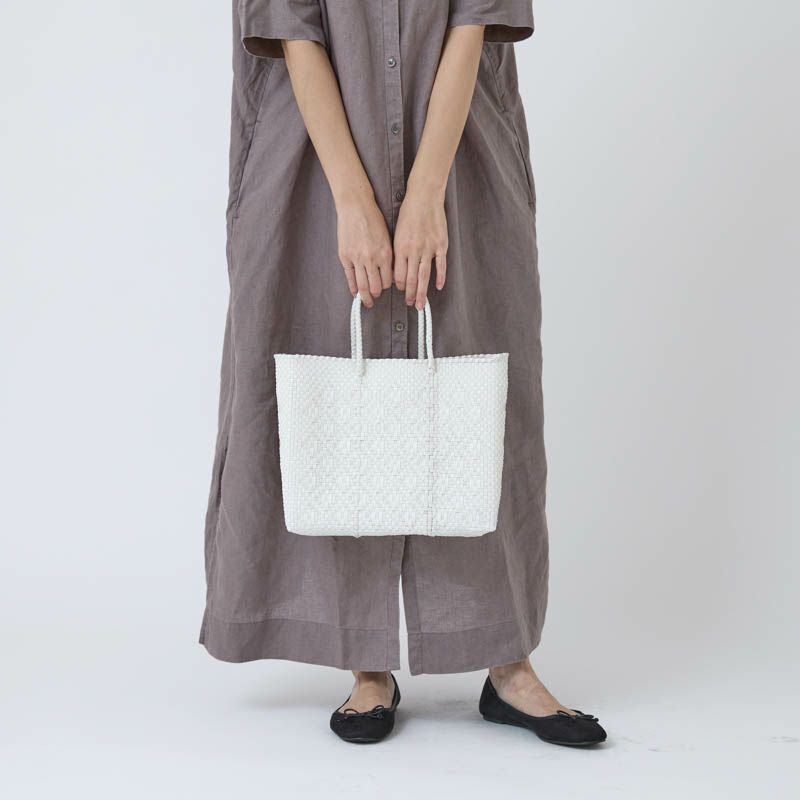 レトラMERCADOBAG - ROMBOメタリックグリーン×ホワイト Sサイズ レトラMERCADOBAG - ROMBOメタリックグリーン×ホワイト Sサイズ - メルカリ