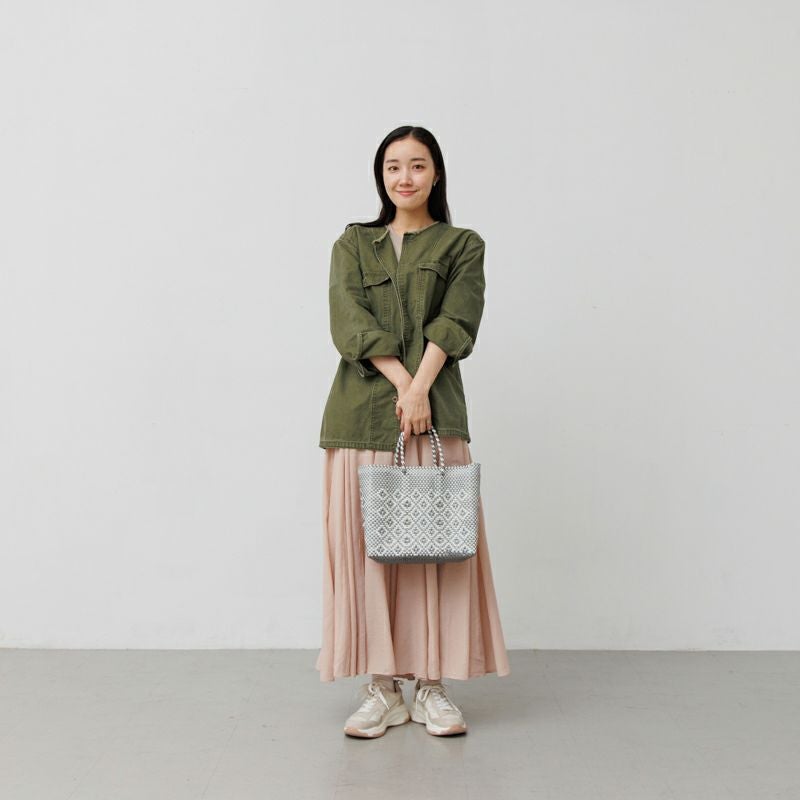 【レトラ】美品MERCADO BAG - ROMBO／シルバー MERCADO BAG - ROMBO - Silver / White (XS) | Letra｜レトラ公式通販