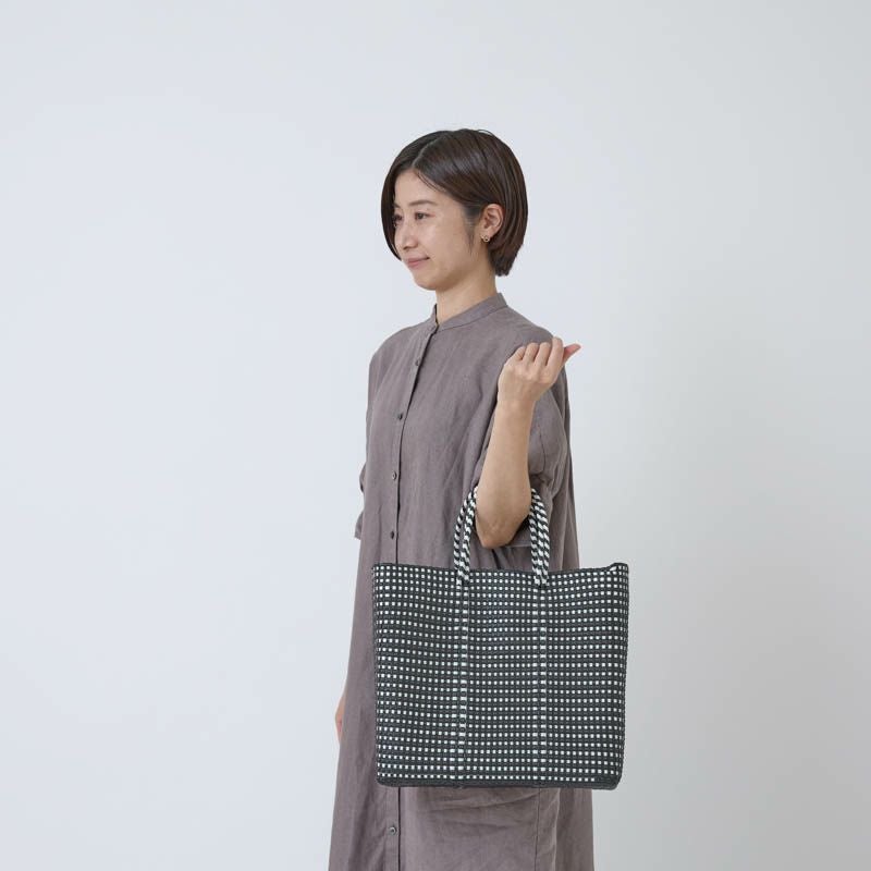 ※着用写真は実際のデザインと若干異なる場合がございます。
