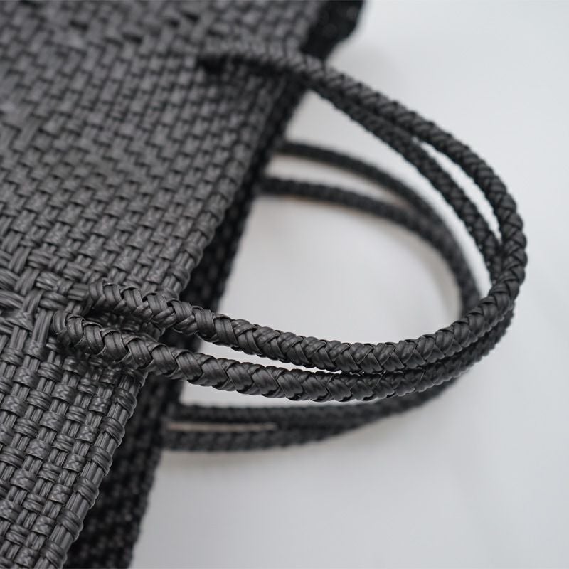 MERCADO BAG - CANGREJO - SHORT STYLE - Black (SHORT S) | Letra