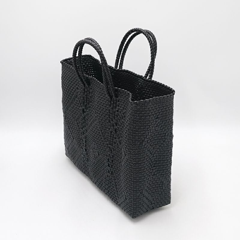 MERCADO BAG - CANGREJO - SHORT STYLE - Black (SHORT S) | Letra