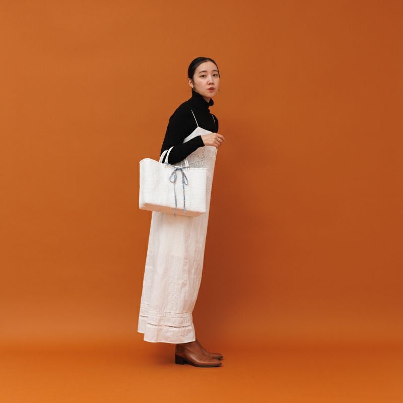 MERCADO BAG - CANGREJO - SHORT STYLE - White (SHORT S) | Letra