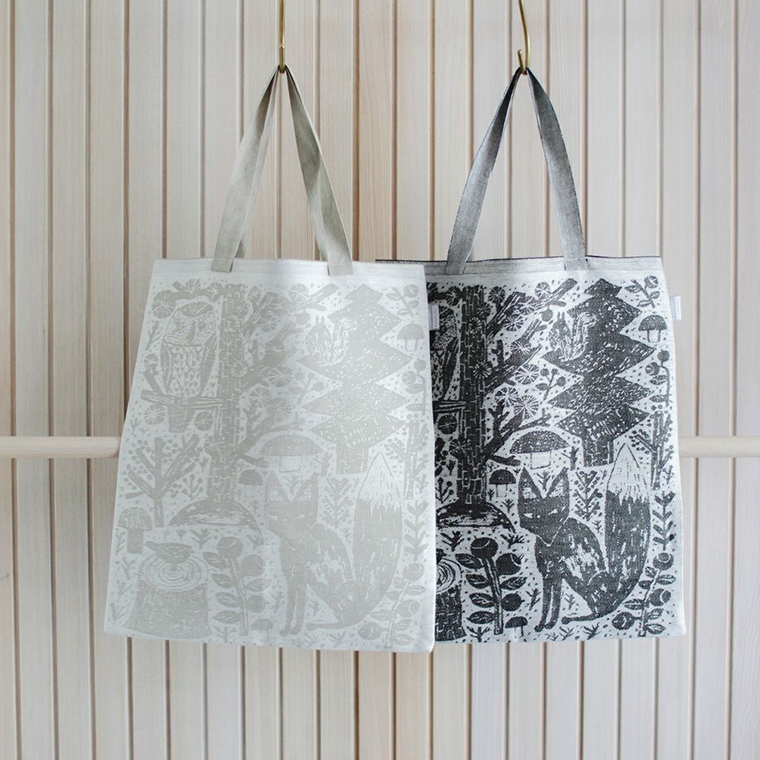 Black/Whiteもございます。