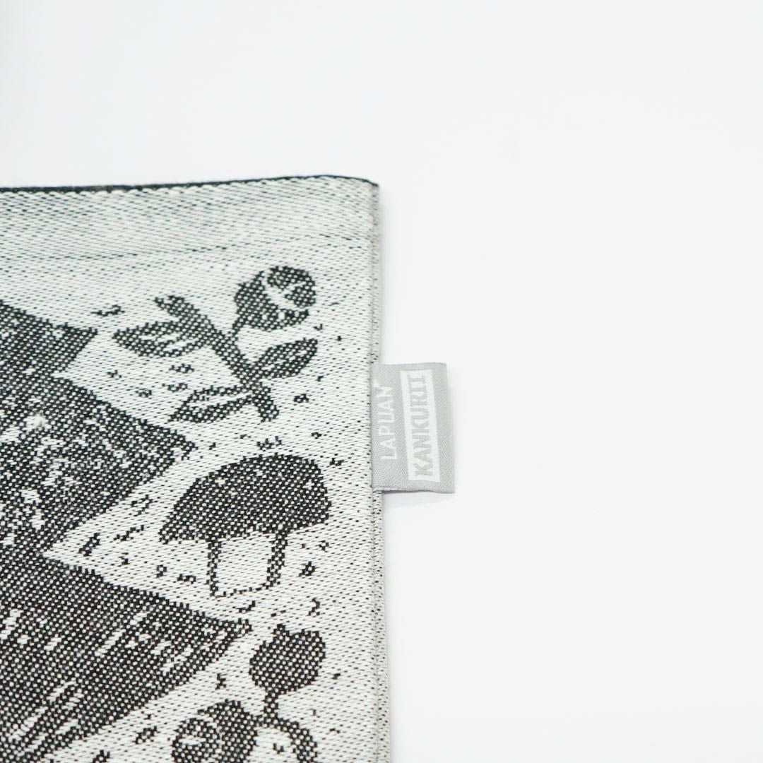 サイドにはブランドのタグ付き