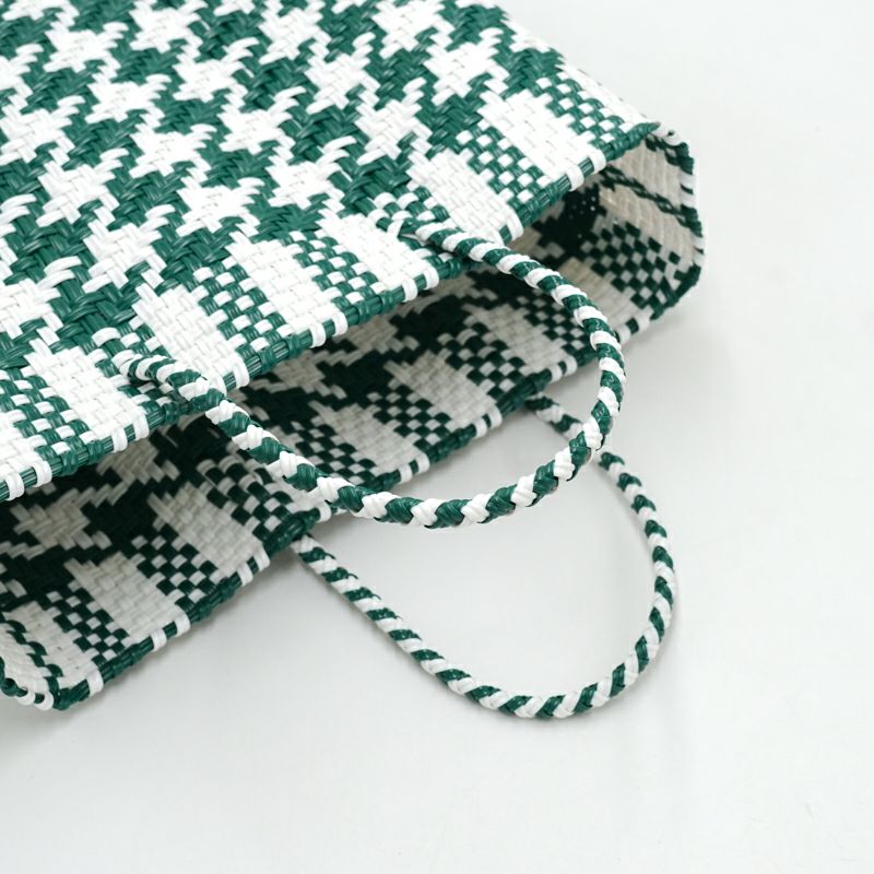 柄のバランスには個体差がございますのでご了承ください。