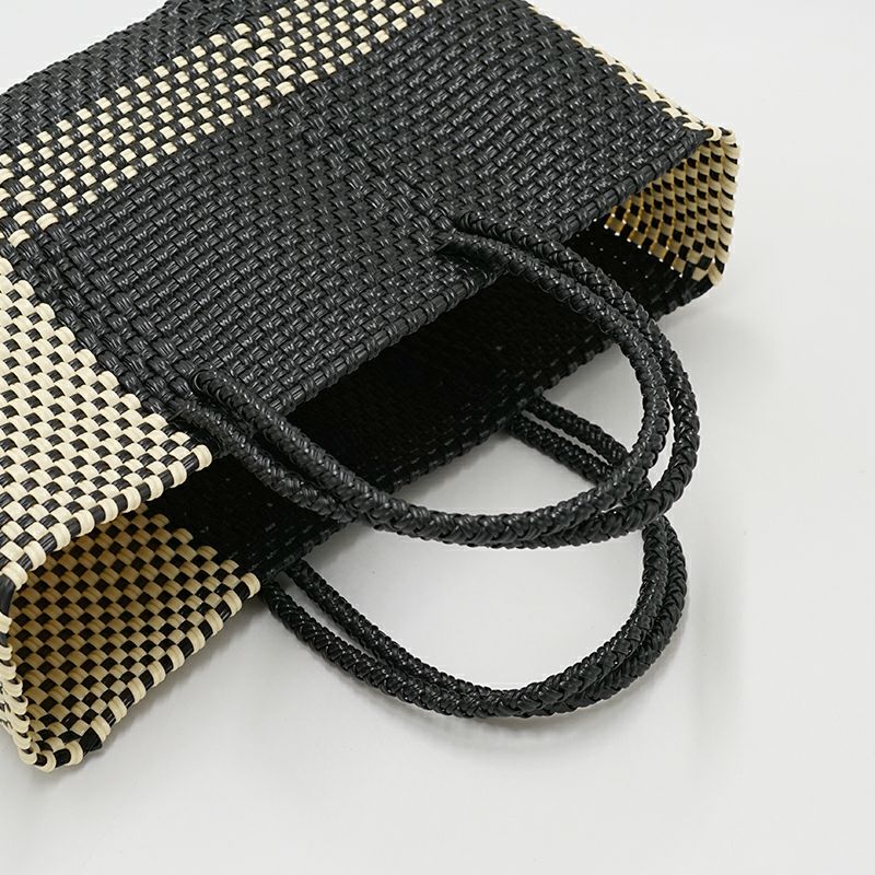 MERCADO BAG - CROSS LINE - Black / Cream (SHORT XS) | Letra
