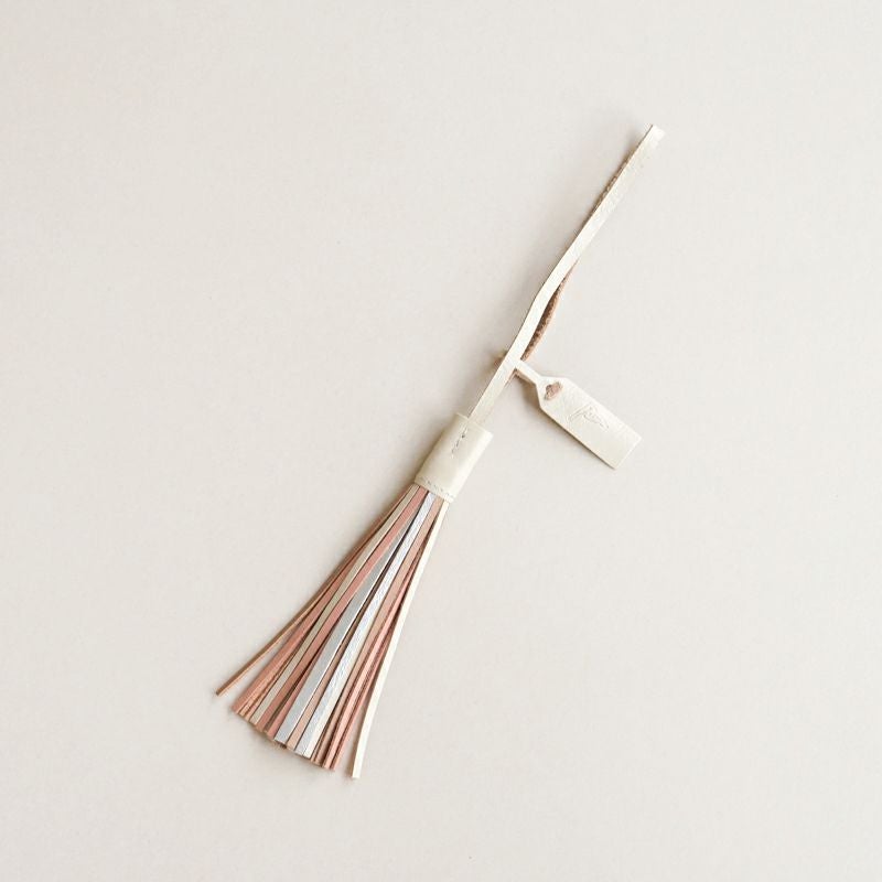 LEATHER TASSEL - PINK MIX - | Letra｜レトラ公式通販