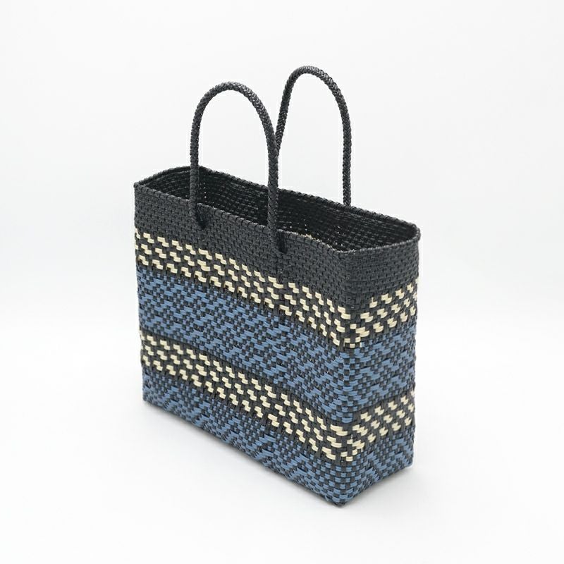 柄のバランスに個体差がございます。※お選びいただけません。