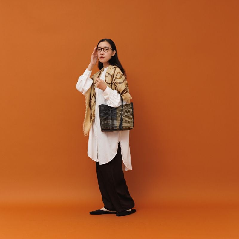 MERCADO BAG - ARENA - Black / Gold (XS) | Letra｜レトラ公式通販