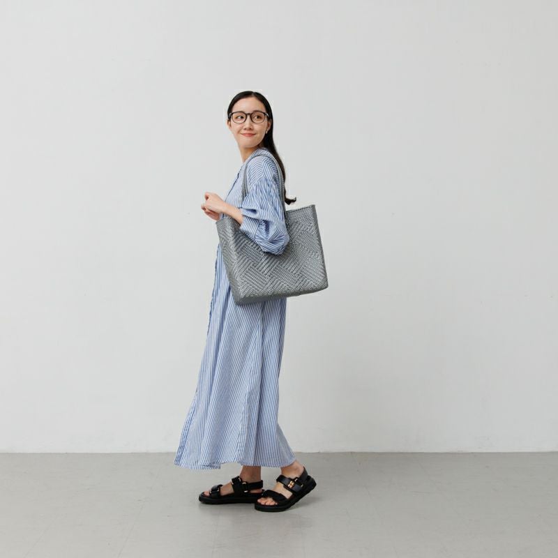 MERCADO BAG - TAPETE SOLID - LONG HANDLE - Silver (M) | Letra