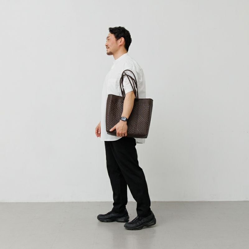MERCADO BAG - TAPETE SOLID - LONG HANDLE - Brown (M) | Letra