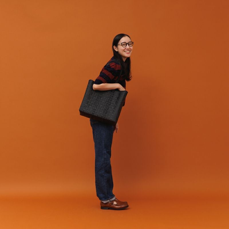 MERCADO BAG - ROMBO SOLID - LONG HANDLE - Black (M) | Letra