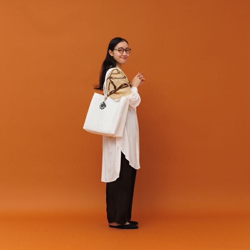 MERCADO BAG - ROMBO SOLID - LONG HANDLE - White (M) | Letra