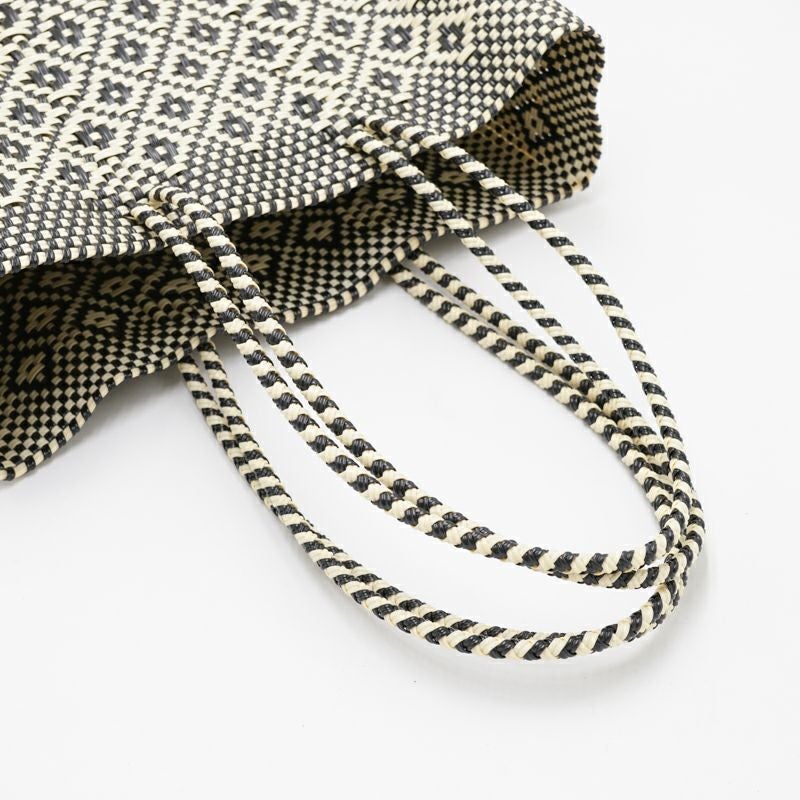 ハンドルに個体差がございます※お選びいただけません。