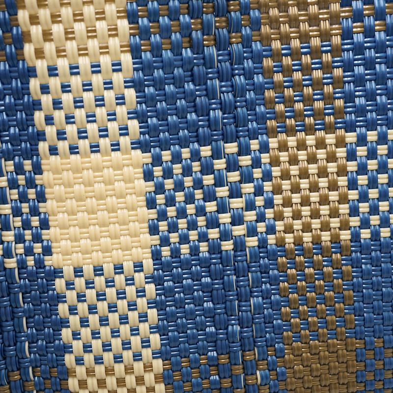 今回入荷分はGoldのコードになります