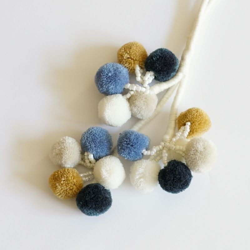 ポンポンもひとつひとつ一から手作りされています。