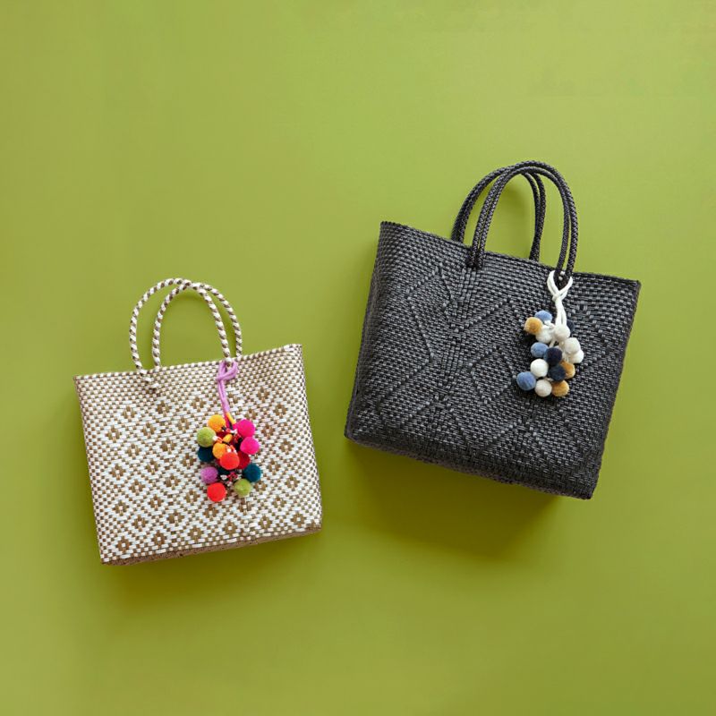 着用例：【左】XSサイズ/【右】Sサイズ