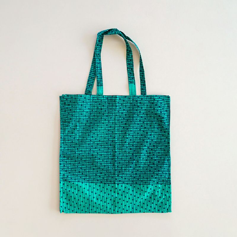 １：商品全体/表面