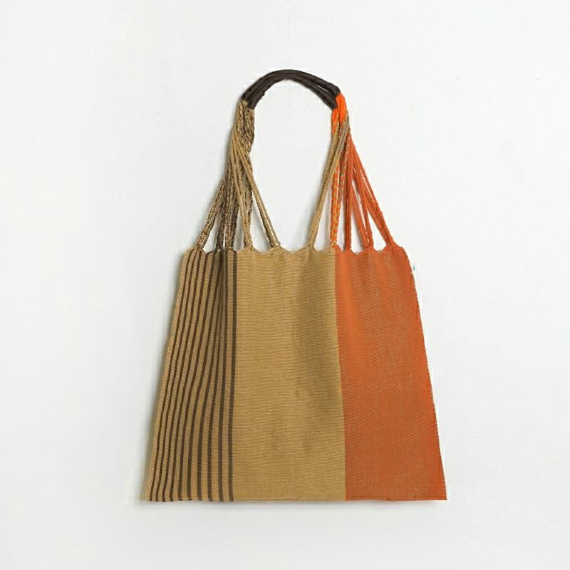 裏面※柄が左右反転している場合もございます