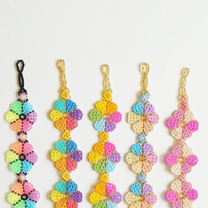 【ご確認ください】留め具の形状に個体差がございます