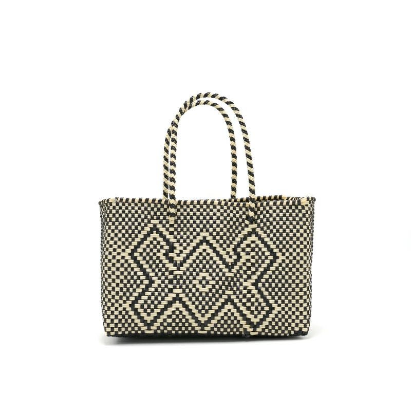 アソートは通常のサイズと異なる場合がございます。