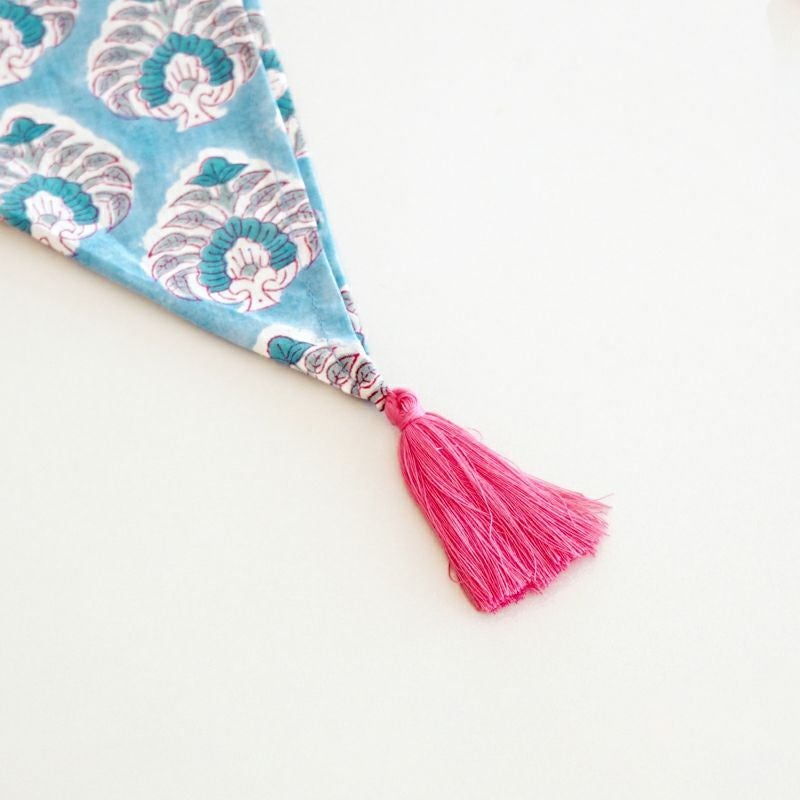 タッセルが付いています