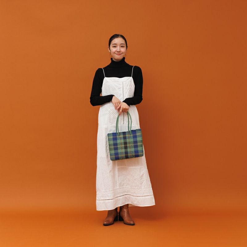 ペルシャ遊牧民の手織りウール100%アンティークソルト入れバッグ MERCADO BAG - TARTAN CHECK - LONG HANDLE - Metallic Green / Navy