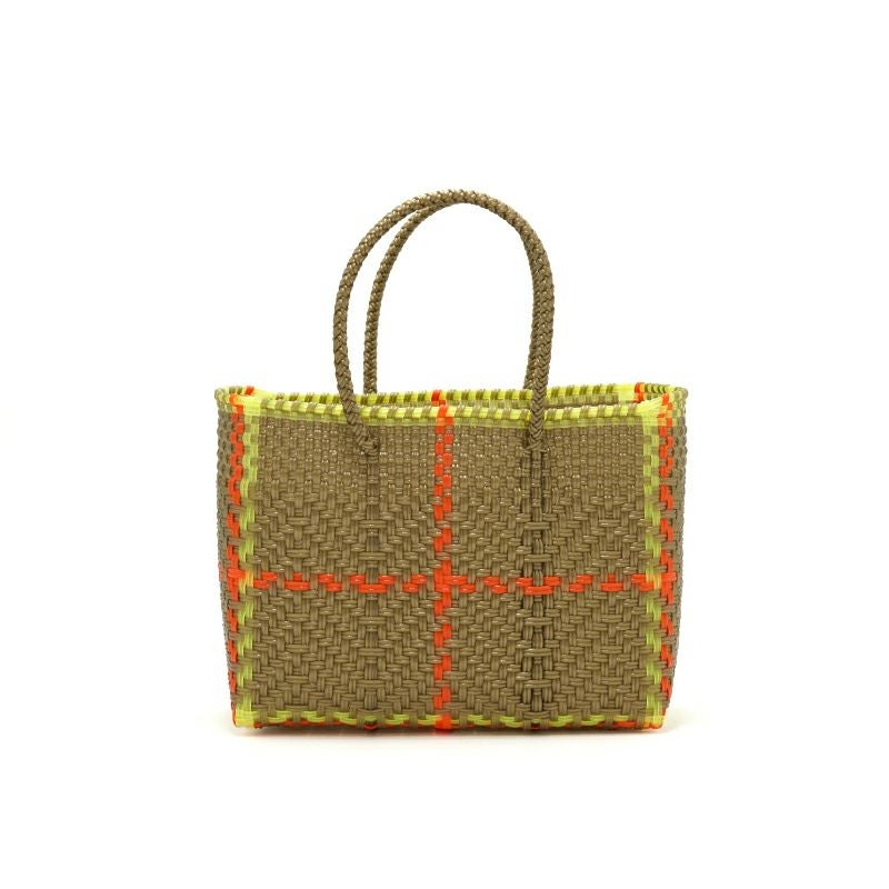 アソートは通常のサイズと異なる場合がございます。