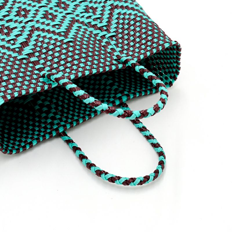 アソートは通常のサイズと異なる場合がございます。