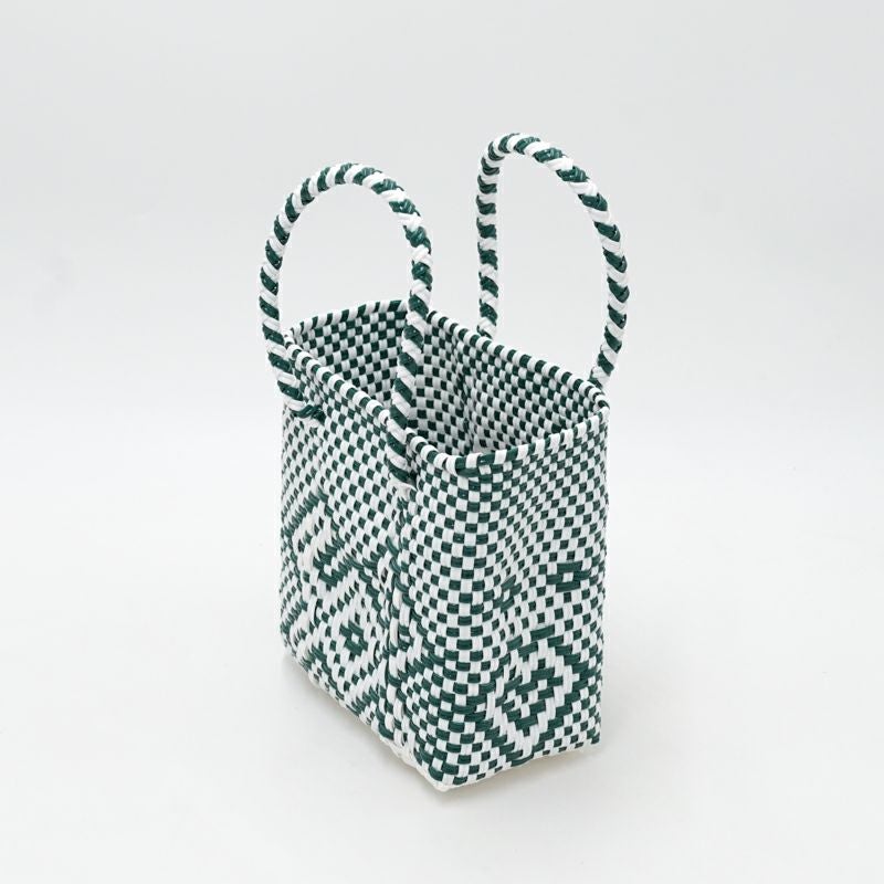 アソートは通常のサイズと異なる場合がございます。