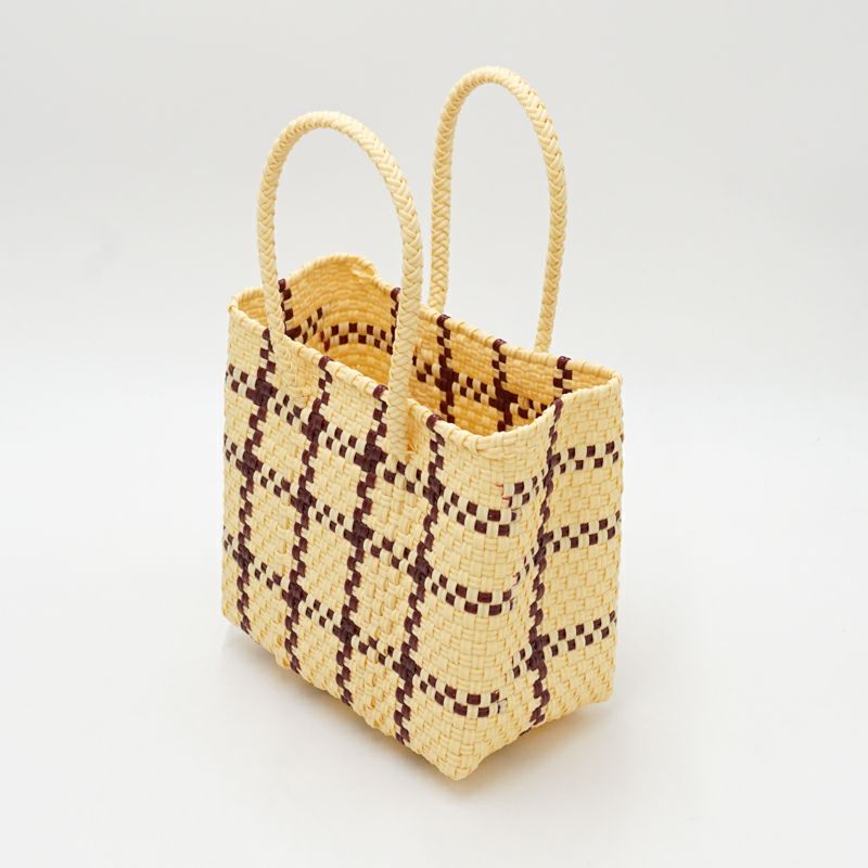 アソートは通常のサイズと異なる場合がございます。