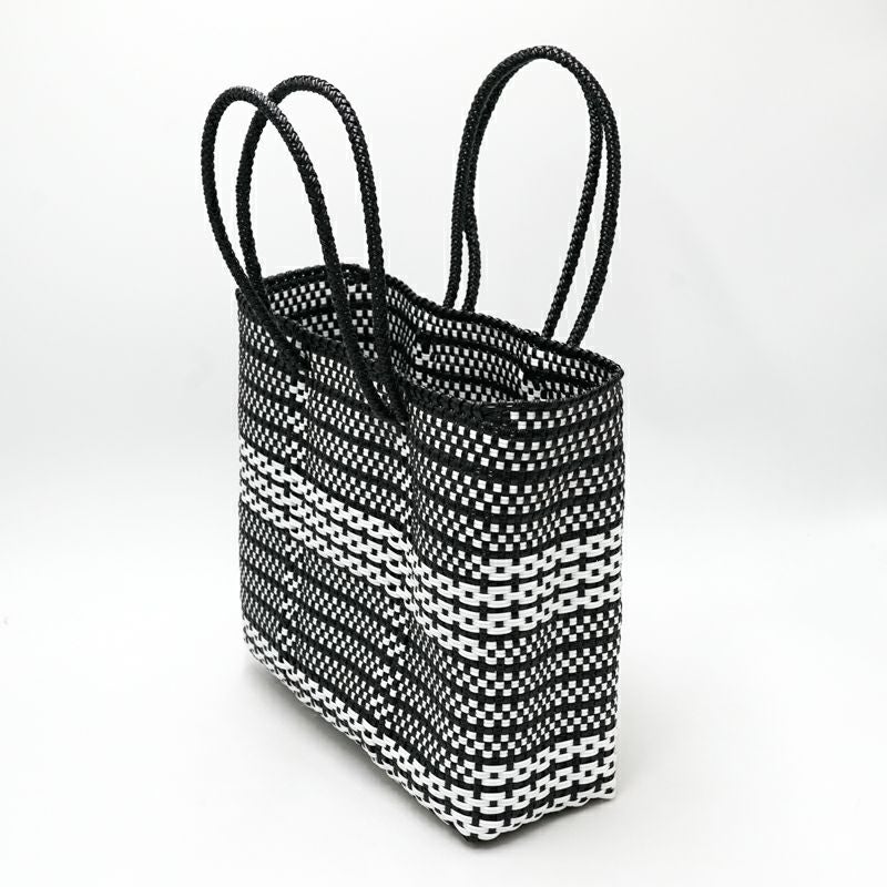 アソートは通常のサイズと異なる場合がございます。