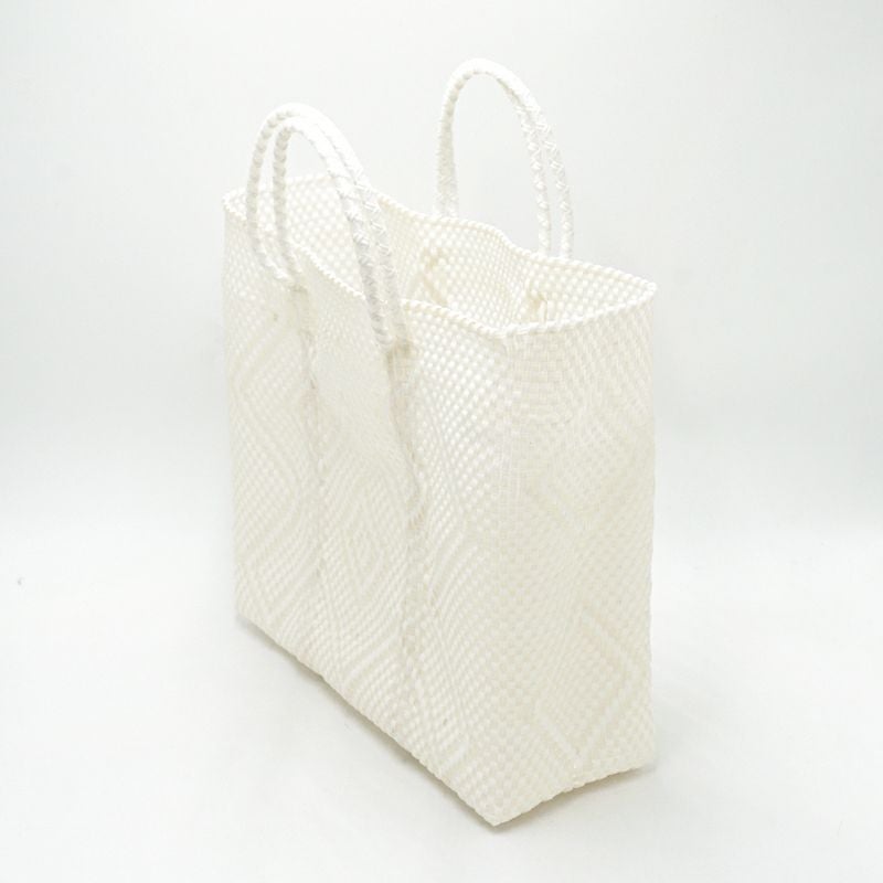 アソートは通常のサイズと異なる場合がございます。