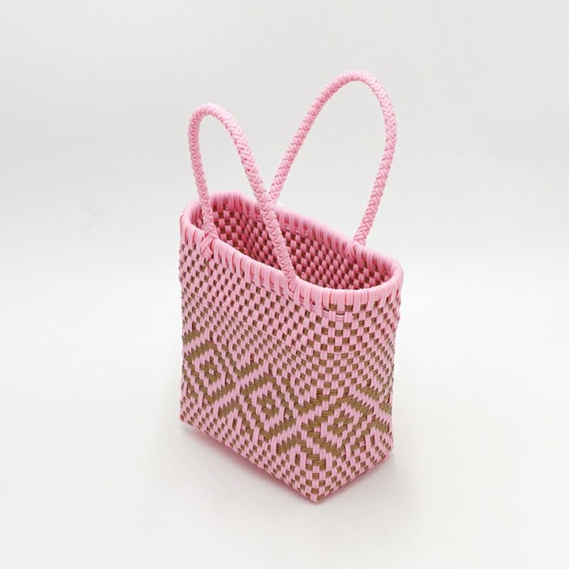 アソートは通常のサイズと異なる場合がございます。