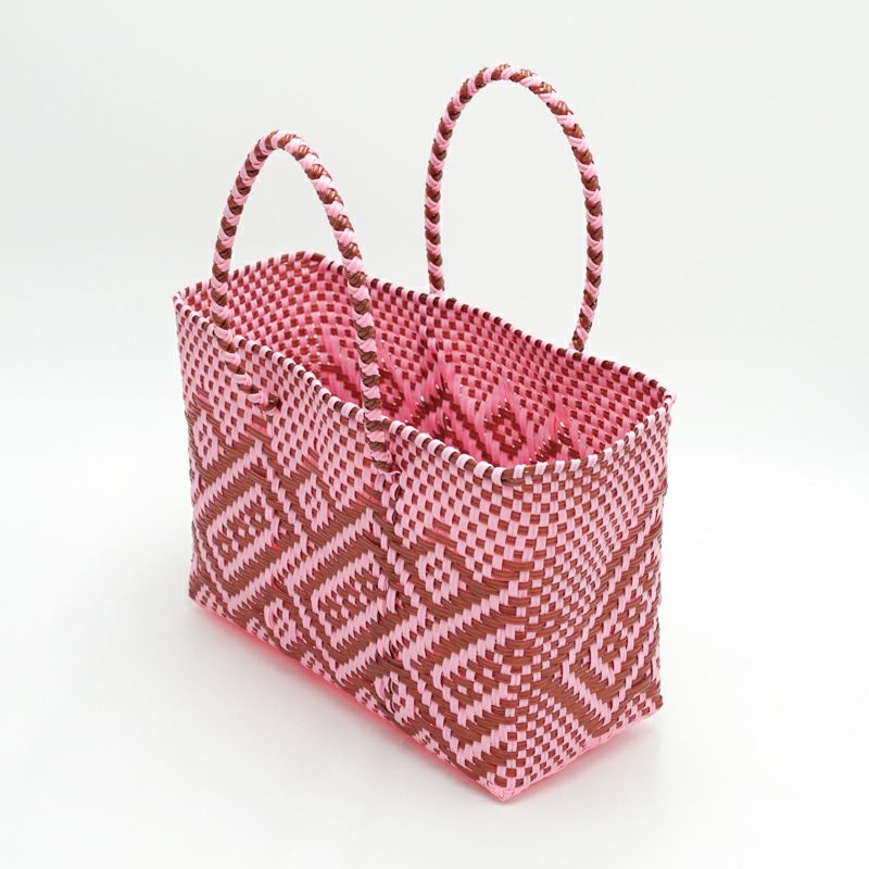 アソートは通常のサイズと異なる場合がございます。