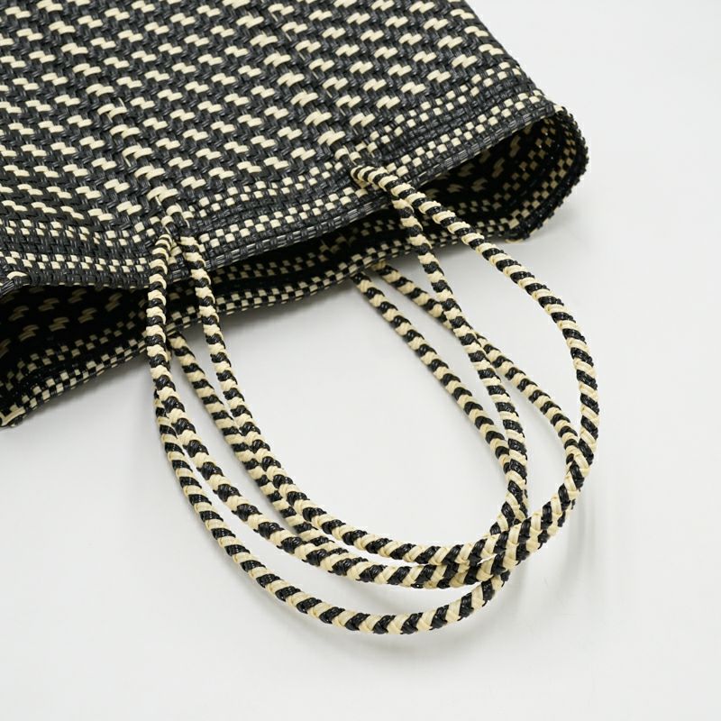 柄のバランスに個体差がございます。※お選びいただけません。