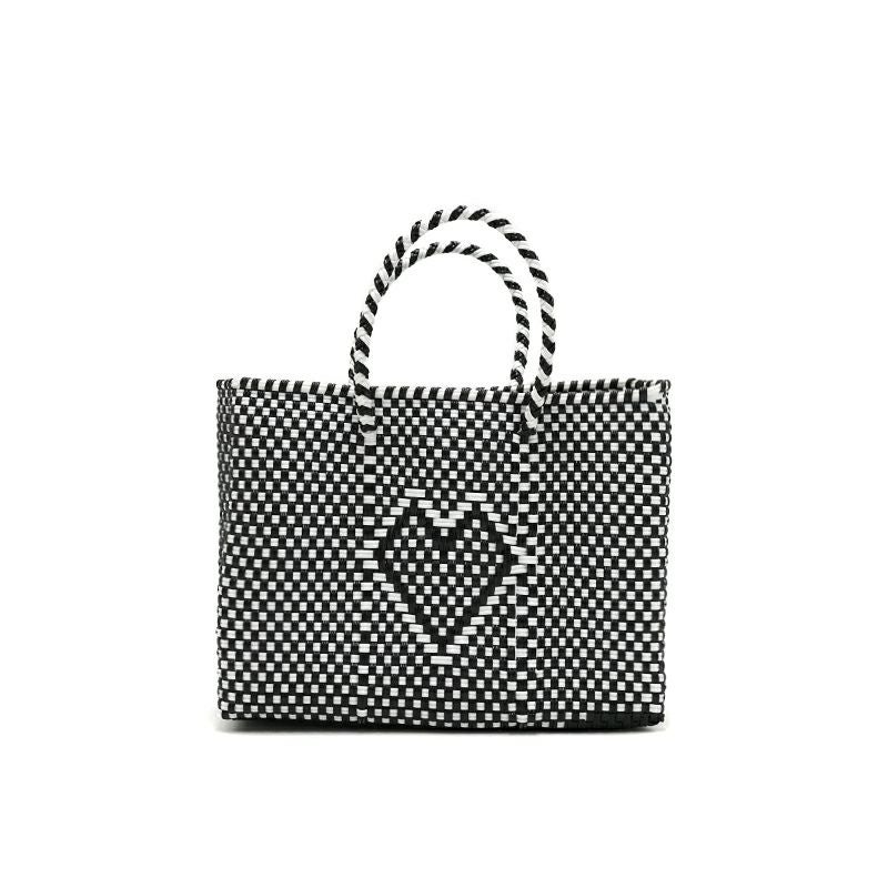 MERCADO BAG - CHICA - CORAZON - Black / White (XXS) | Letra