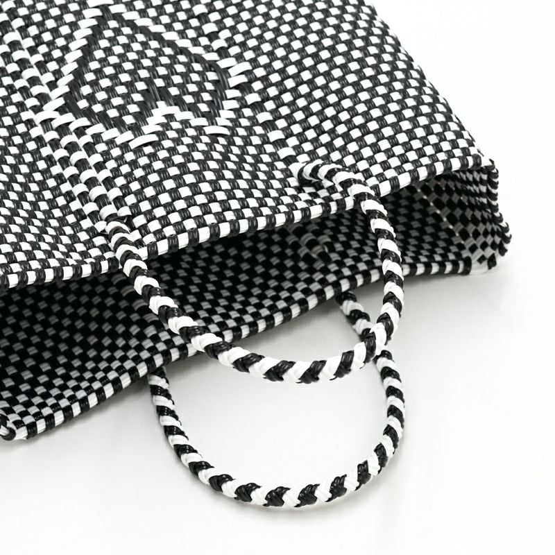 MERCADO BAG - CHICA - CORAZON - Black / White (XXS) | Letra