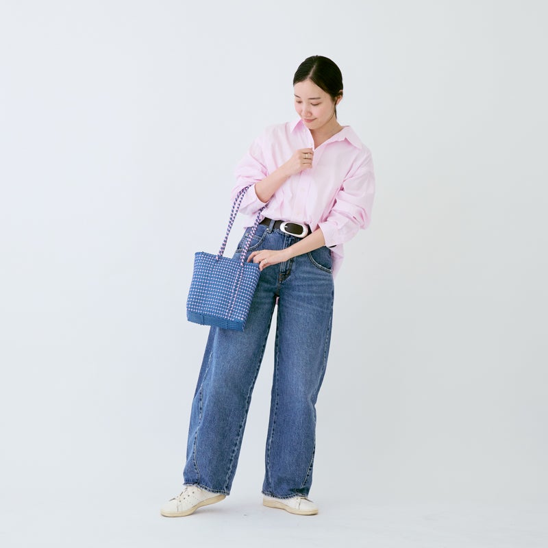MERCADO BUCKET SLIM STYLE - MINI CHECK - Metallic Blue / Pink