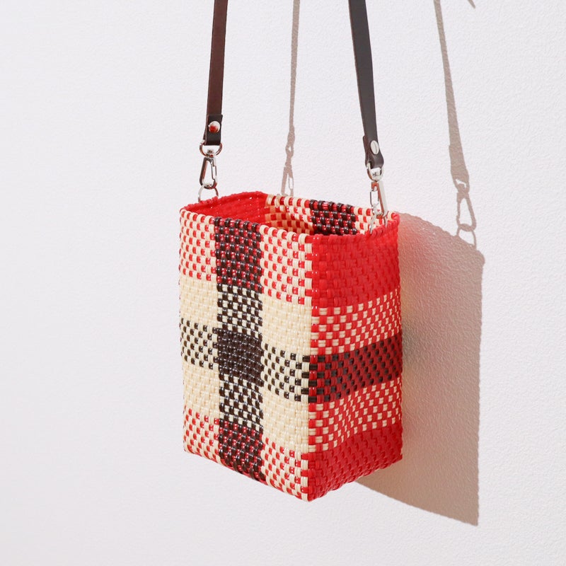レトラ　メルカドバッグ　チェック柄 プラかごバッグ レッド系 MERCADO - SACOCHE - 3COLORS CHECK - Cream / Red / Brown | Letra