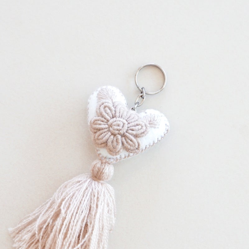 刺繍アップ