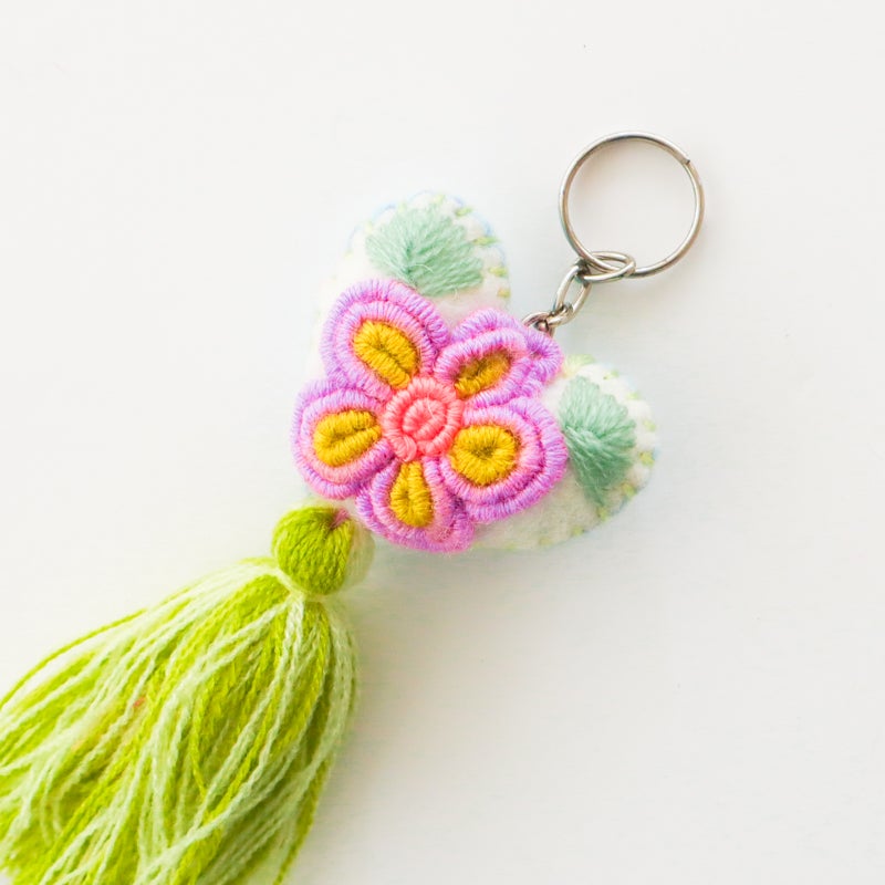 刺繍アップ