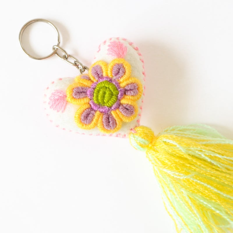 刺繍アップ