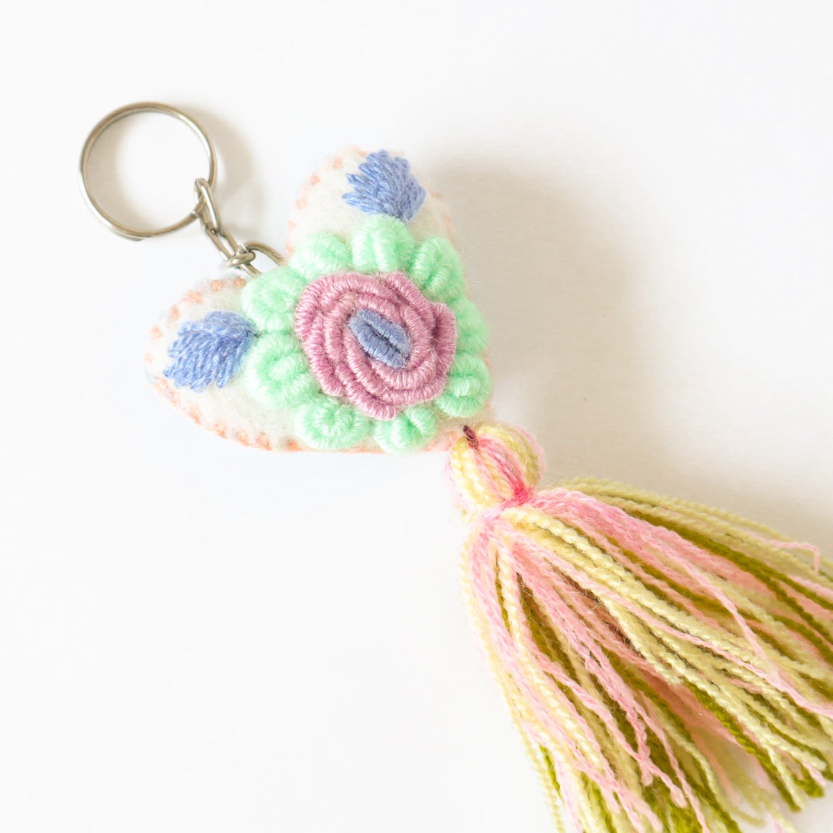 刺繍アップ