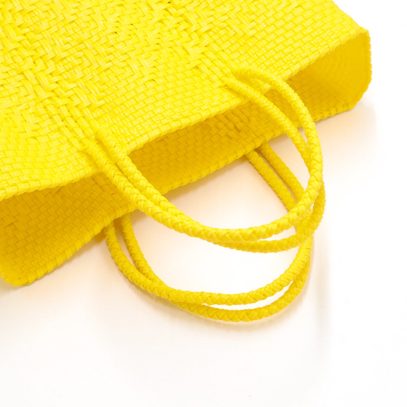 MERCADO BAG - PLAYFUL COLOR ASSORT | 26 vol.03- 26 (S) | Letra