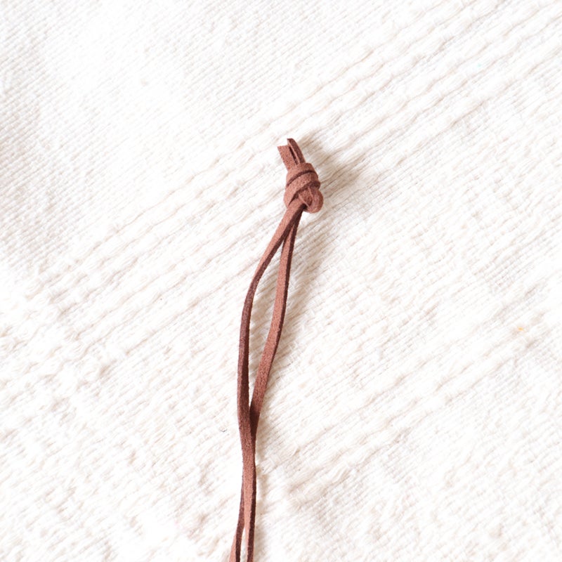 発送時、紐を緩めに結んでおります。用途に応じてお使いください。